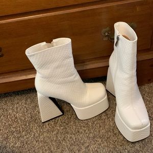 White platform gogo boots